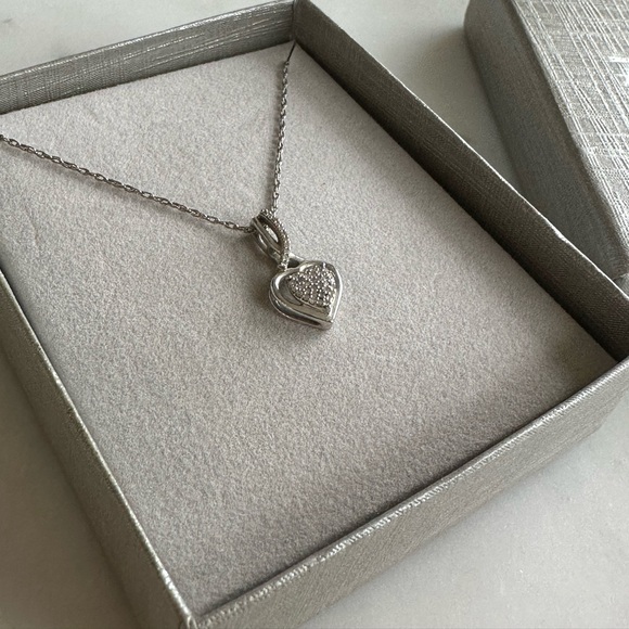 ZALES DIAMOND NECKLACE - Picture 4 of 4